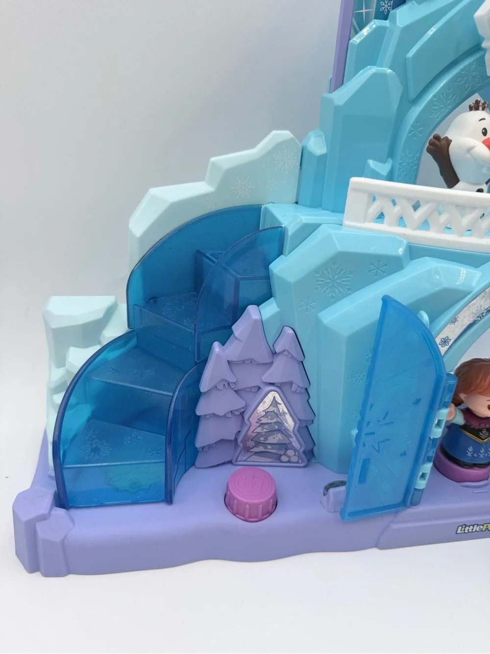 Fisher Price Little People Frozen Elsa Ice Castle Musical Playset With Sleigh